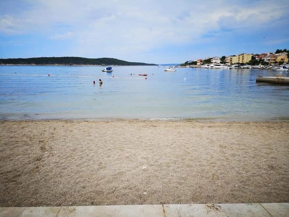 Casa Surya - Apartments With Sea View And Swimming Pool Barbat na Rabu Exteriér fotografie